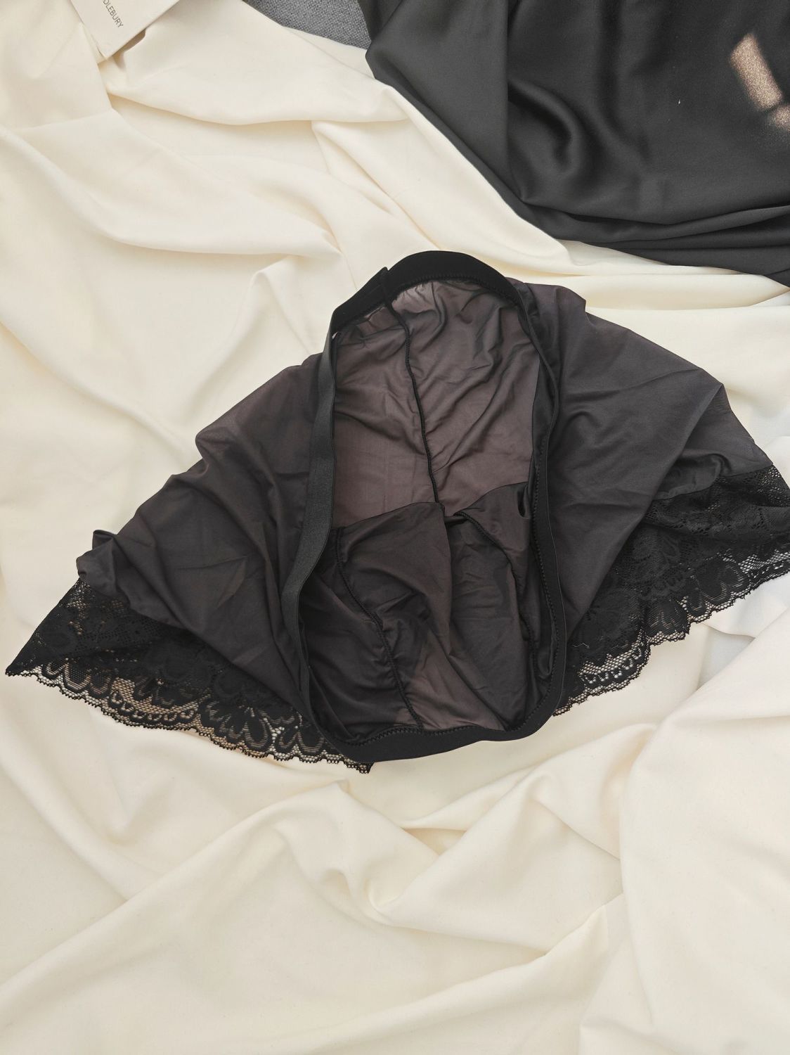 Sexy Man's Glossy Lace Hem Sho - Pouch Boxer Pouch 评论和价格